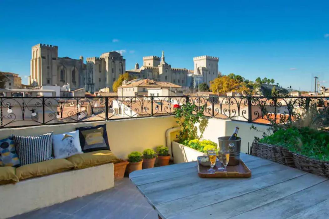 Magnifique Appartement De Charme Avec Vue Sur Le Palais Des Papes A Avignon Wifi Gratuit エクステリア 写真