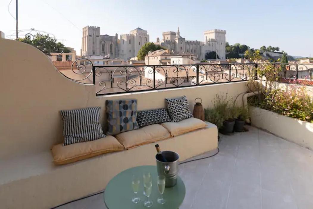 Magnifique Appartement De Charme Avec Vue Sur Le Palais Des Papes A Avignon Wifi Gratuit エクステリア 写真